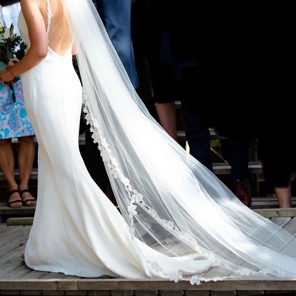 Veil, cathedral length - Picture 2 of 3